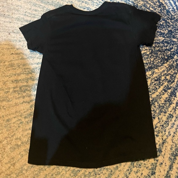 Blue Short Sleeve Tee with Soft Fabric and Comfortable Fit - Picture 2 of 2